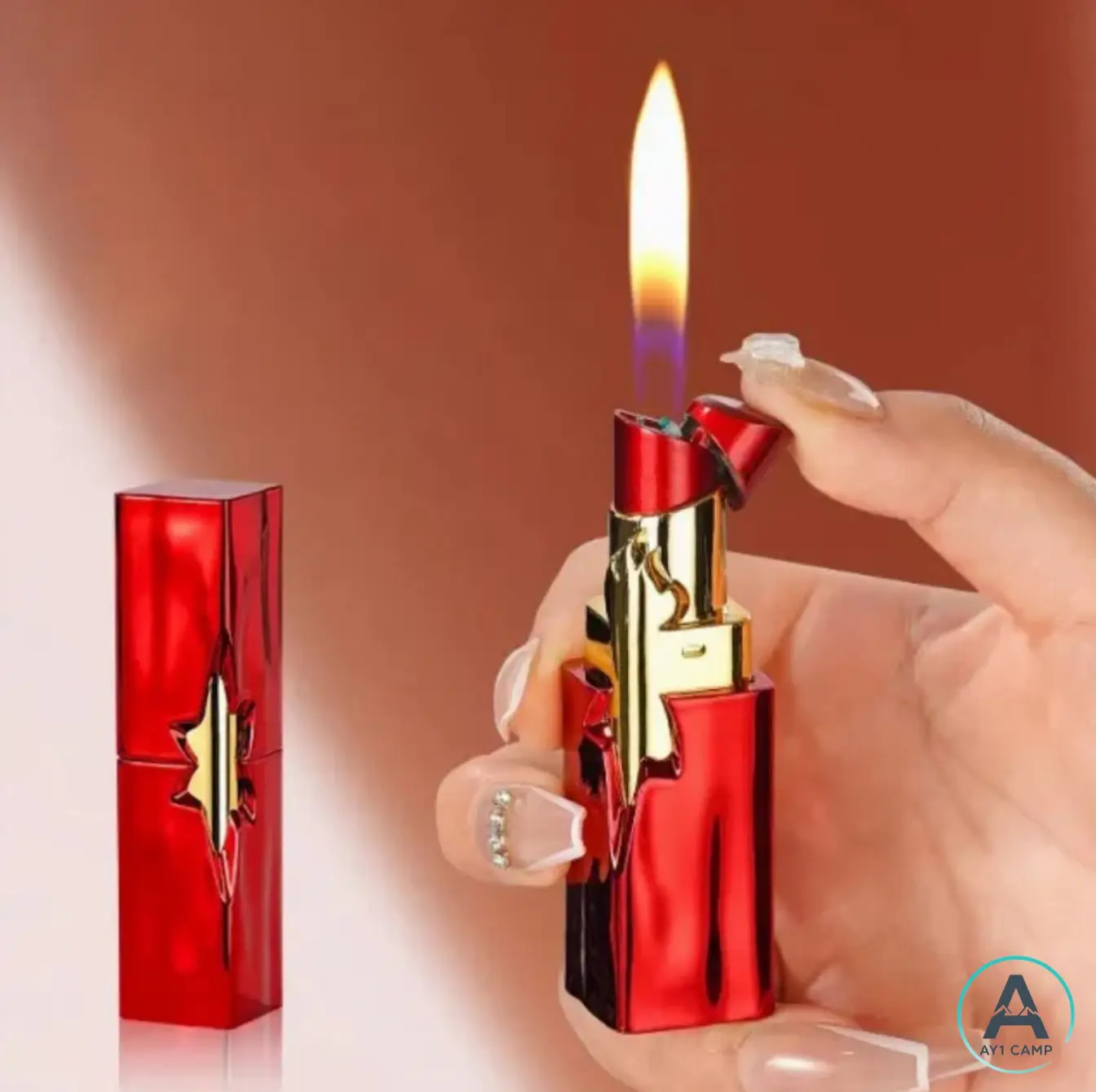 فندک رژلب براق مربعی دارای رنگ بندی