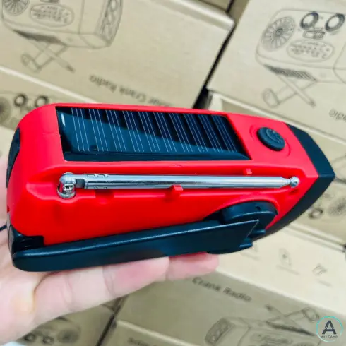 رادیو چند کاره شارژی خورشیدی و هندلی مدل SCR