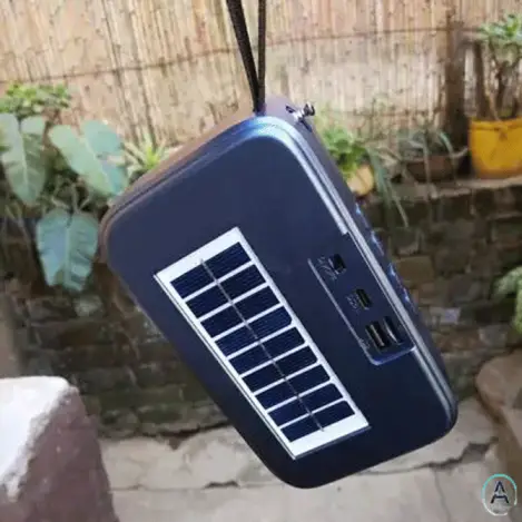 اسپیکر رادیو model B02s دارای RGB و پنل خورشیدی